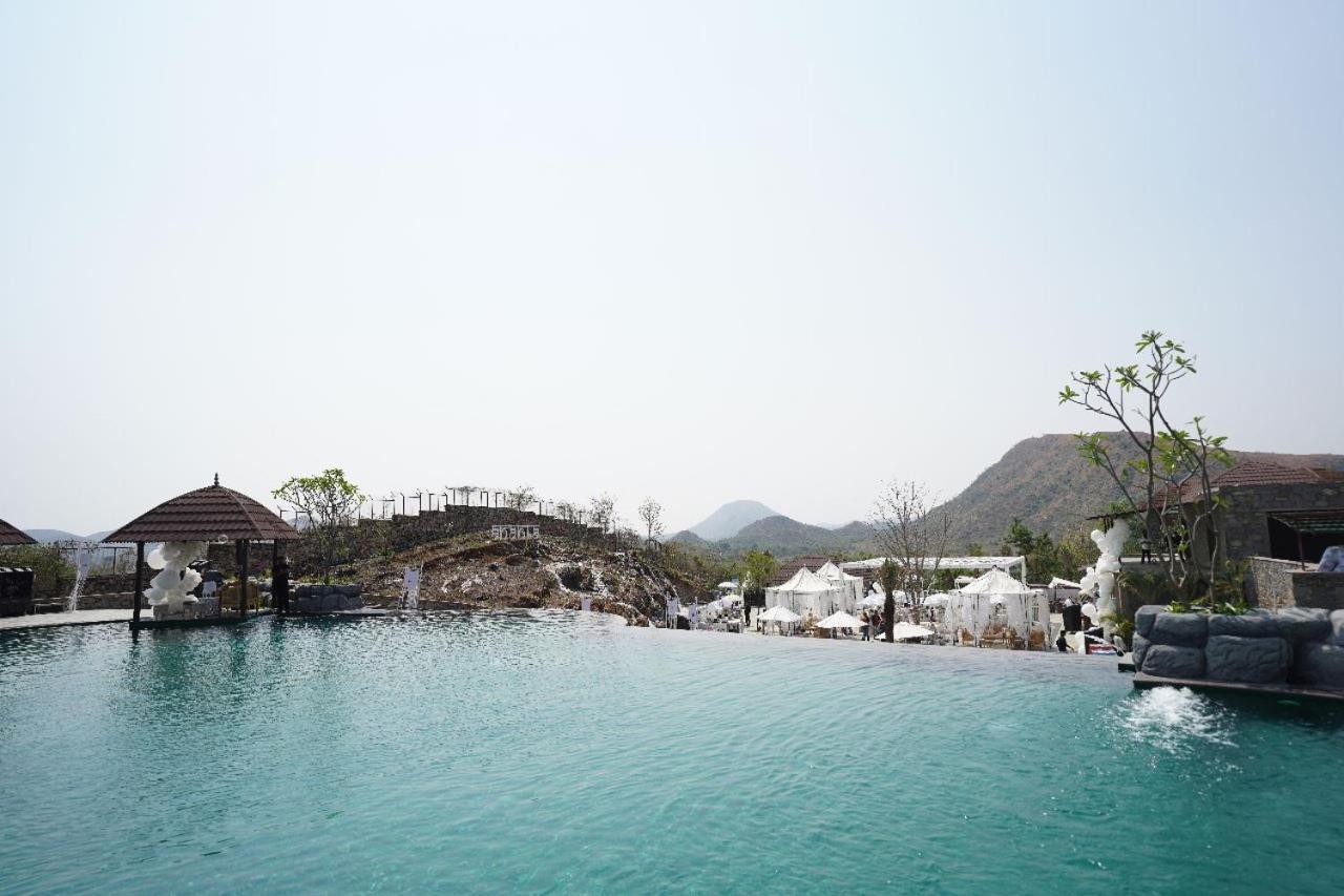 The Ananta Udaipur Hotel Kültér fotó