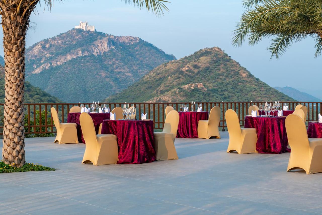 The Ananta Udaipur Hotel Kültér fotó